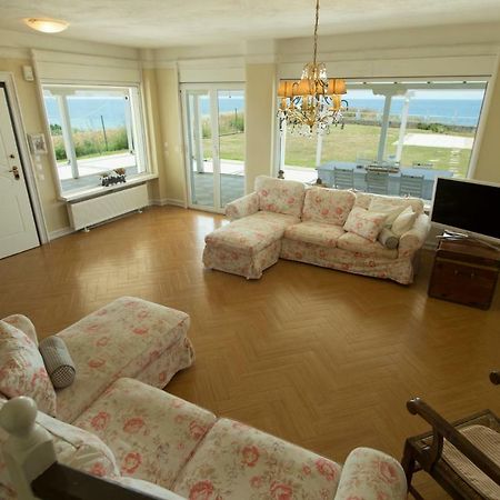Magnificent Seascape Villa On A Secluded Beach Неа Мудания Екстериор снимка